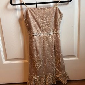 ☀️ BEGINNING BOUTIQUE GOLD DRESS ☀️